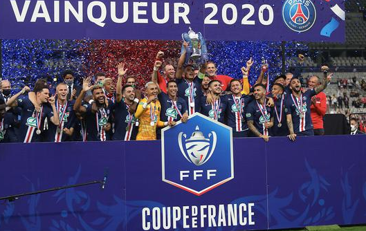 法国杯-巴黎1-0战胜圣埃蒂安加冕双冠王 内马尔建功姆巴佩伤退
