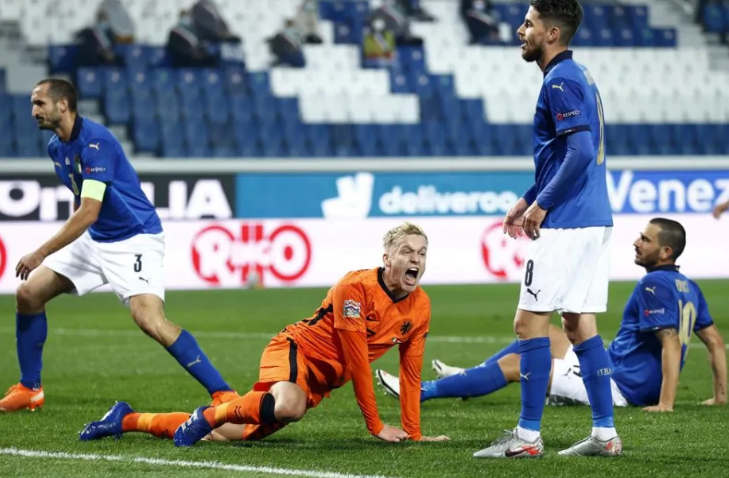 欧国联-意大利1-1平荷兰丢掉榜首 佩莱格里尼破门范德贝克扳平