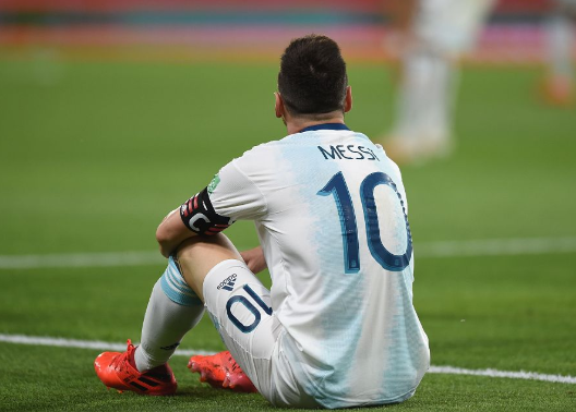世预赛-阿根廷1-1战平巴拉圭 梅西进球被吹新星处子球