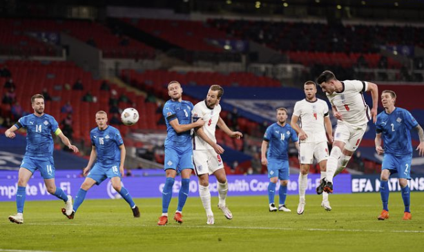 欧国联-英格兰4-0送冰岛降级 凯恩助攻 曼城天才4分钟2球惊艳