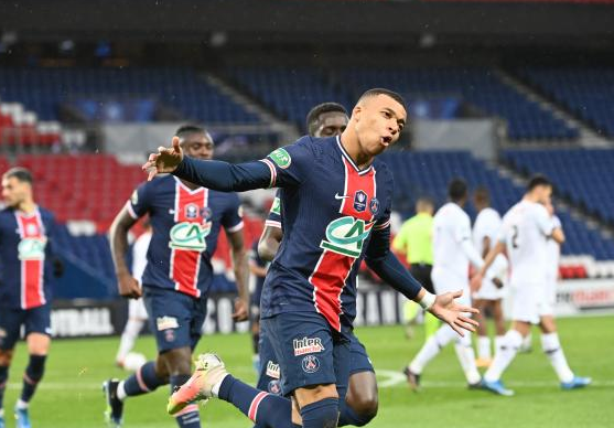 法国杯-巴黎3-0淘汰里尔晋级八强 姆巴佩双响伊卡尔迪破门