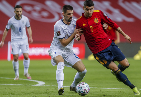 世预赛-西班牙3-1科索沃 费兰奥尔莫破门西蒙出击送大礼