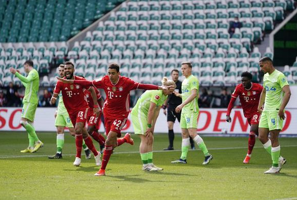 德甲-拜仁3-2客胜狼堡领先7分 穆西亚拉双响舒波莫廷破门