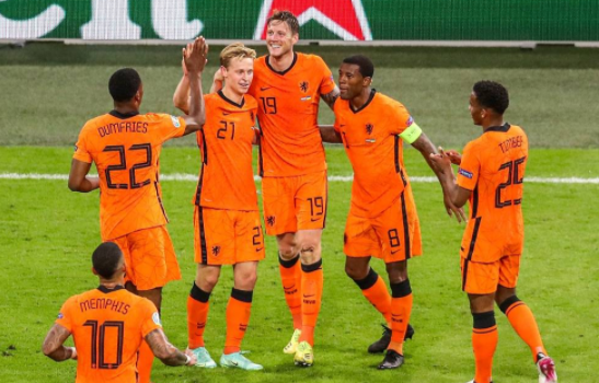 欧洲杯-荷兰3-2胜乌克兰迎开门红 维纳尔杜姆破门邓弗里斯绝杀