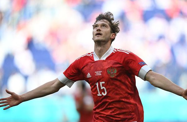 欧洲杯-B组-俄罗斯1-0芬兰 米兰丘克建功