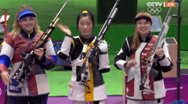 中国摘取东京奥运首金！女子十米气步枪杨倩夺冠