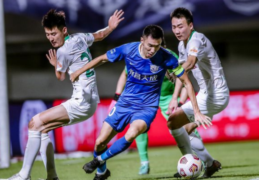 中超-沧州2-0战胜青岛赛季首胜  刘健乌龙球桑戈尔头槌