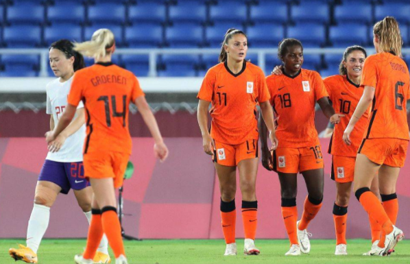 奥运女足小组赛第三场 中国2-8荷兰 