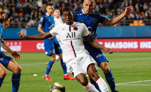 法甲-巴黎2-1逆转特鲁瓦取开门红 阿什拉夫首球伊卡尔迪破门