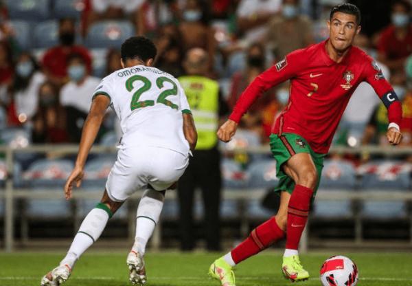 世预赛-葡萄牙主场2-1逆转战胜爱尔兰 C罗双响+读秒绝杀