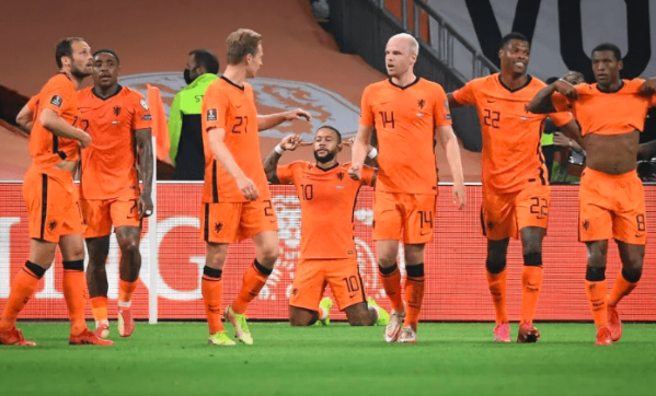 世预赛-荷兰6-1土耳其  德佩3射1传克拉森传射+造点