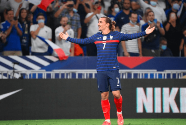 世预赛-法国2-0芬兰 格列兹曼梅开二度本泽马助攻 