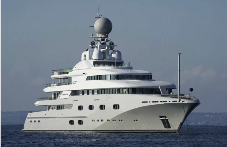 英媒曝光纽卡新老板资产：2.3亿镑城堡+3.8亿镑游艇