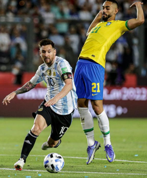 世预赛-阿根廷0-0战平巴西 梅西重返首发弗雷德中框