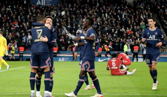 法甲-巴黎圣日耳曼主场2-0摩纳哥 姆巴佩梅开二度梅西助攻 