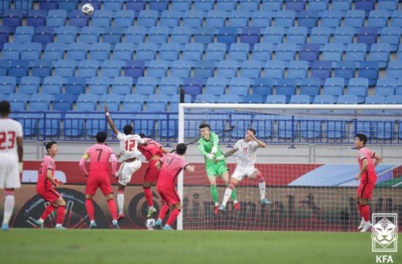 世预赛-阿联酋爆冷1-0击败韩国获附加赛资格 马布霍特单刀制胜