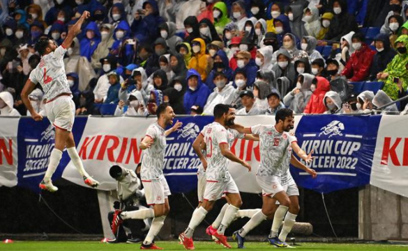 麒麟杯-突尼斯3-0日本夺冠 镰田大地失良机吉田麻也送点+失误
