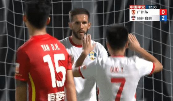 中超- 广州1-3梅州遭7轮不胜 杨立瑜破门难救主