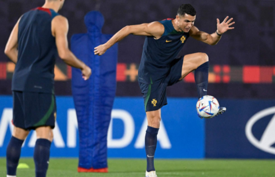 世界杯前瞻-葡萄牙VS乌拉圭：C罗或再超梅西 卡瓦尼、苏神创纪录?