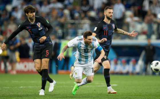 世界杯前瞻-阿根廷VS克罗地亚：梅西魔笛金球大战